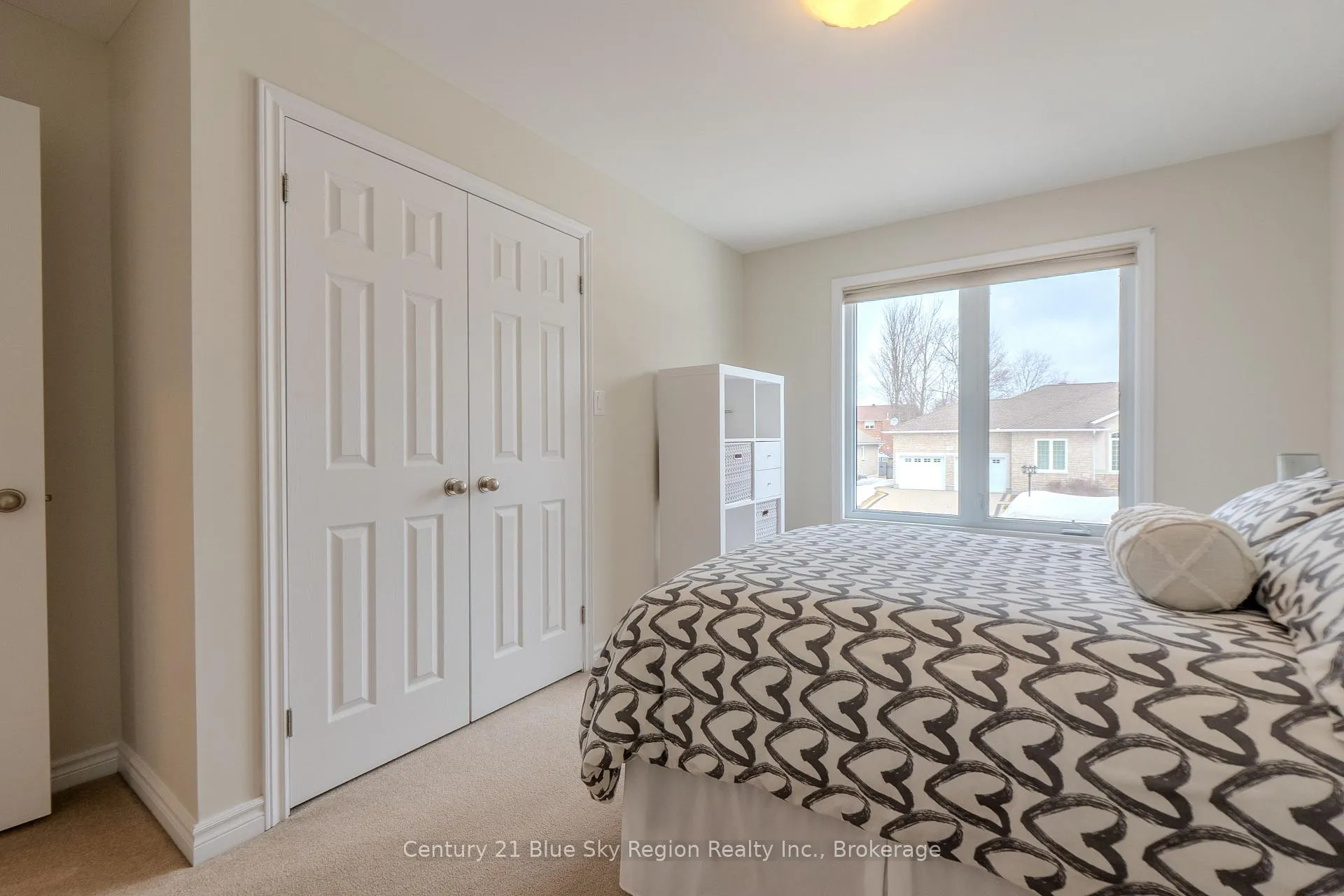 Photo 40 of 31 Vermont Crescent, North Bay, Airport — HOMEH