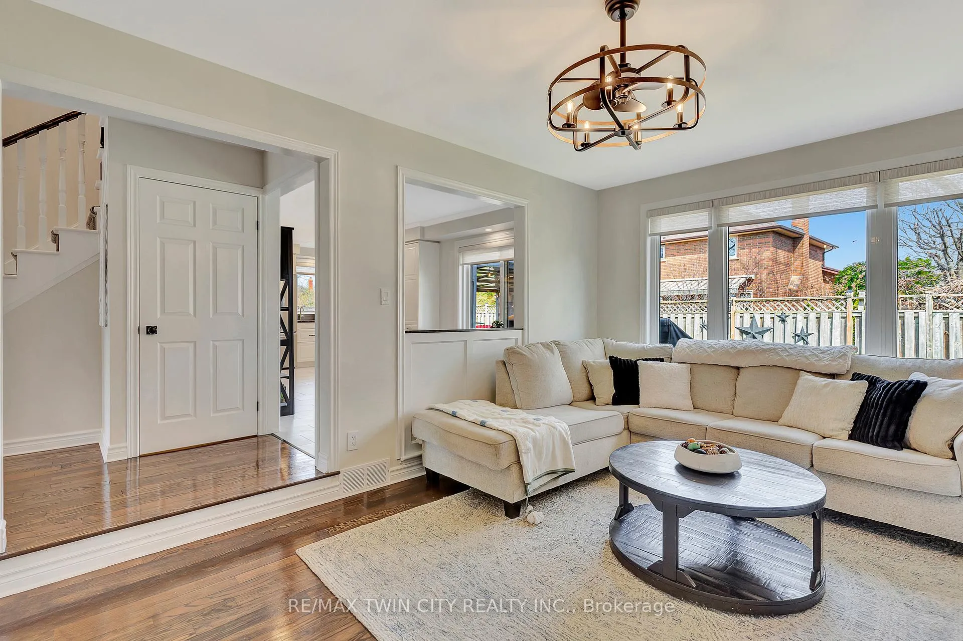 Photo 14 of 14 McCrimmon Court, Hamilton, Ancaster — HOMEH