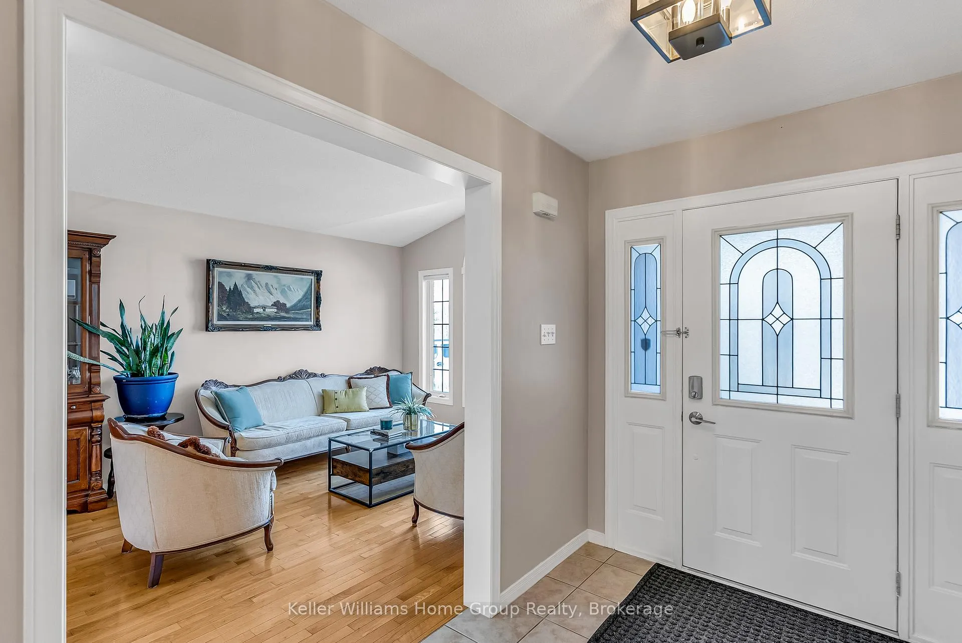 Photo 7 of 6 Gibbs Crescent, Guelph, Clairfields/Hanlon Business Park — HOMEH
