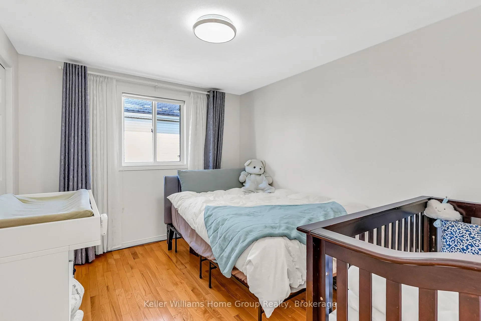 Photo 28 of 6 Gibbs Crescent, Guelph, Clairfields/Hanlon Business Park — HOMEH