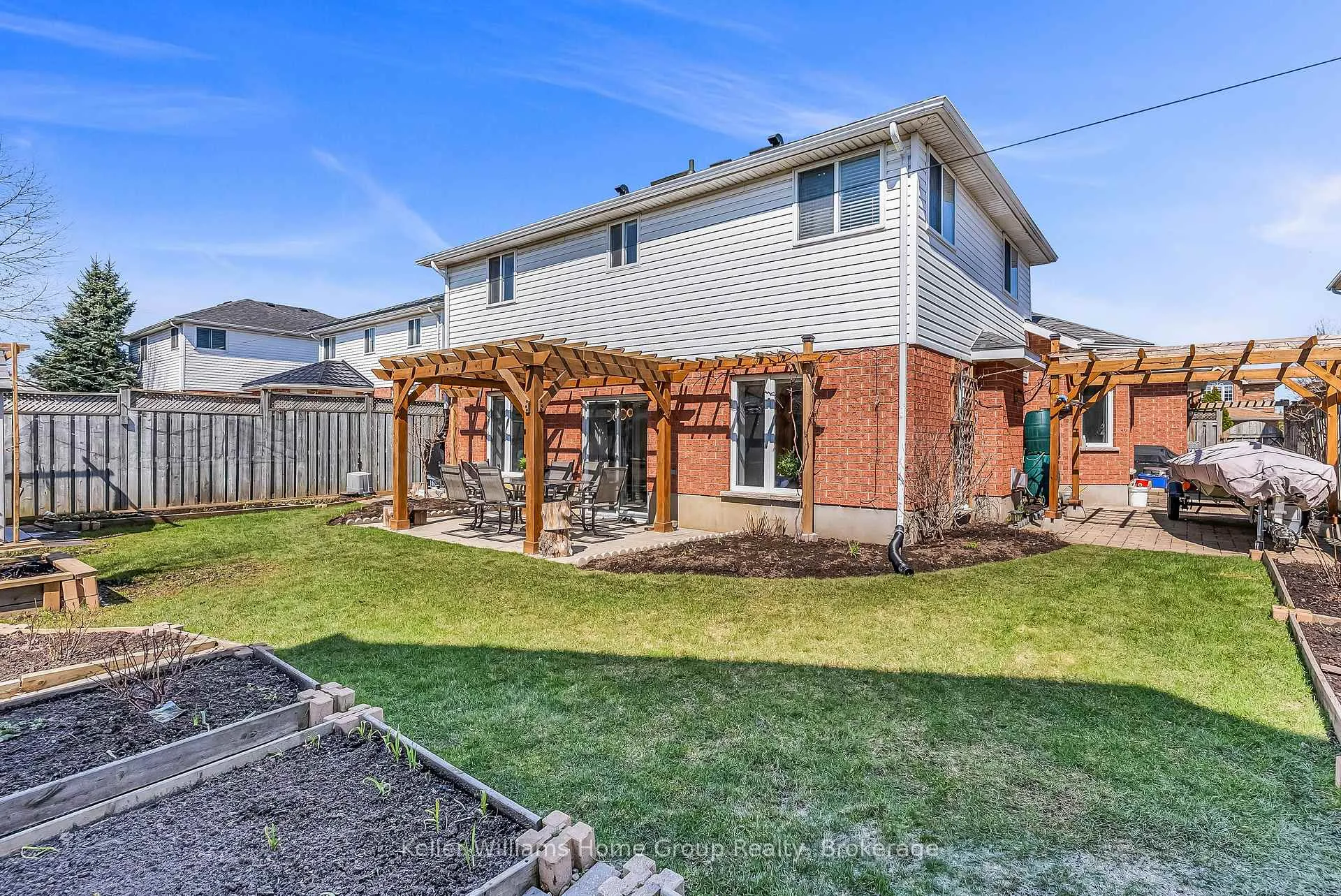 Photo 34 of 6 Gibbs Crescent, Guelph, Clairfields/Hanlon Business Park — HOMEH