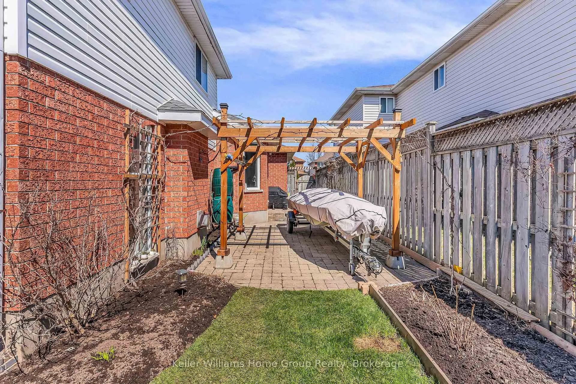 Photo 35 of 6 Gibbs Crescent, Guelph, Clairfields/Hanlon Business Park — HOMEH