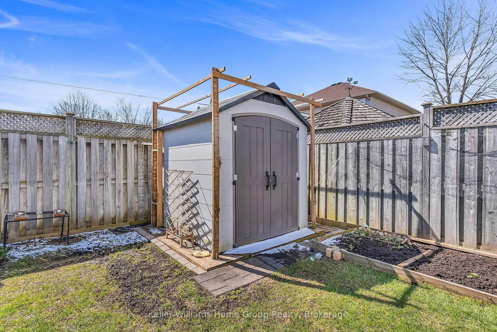 Photo 37 of 6 Gibbs Crescent, Guelph, Clairfields/Hanlon Business Park — HOMEH