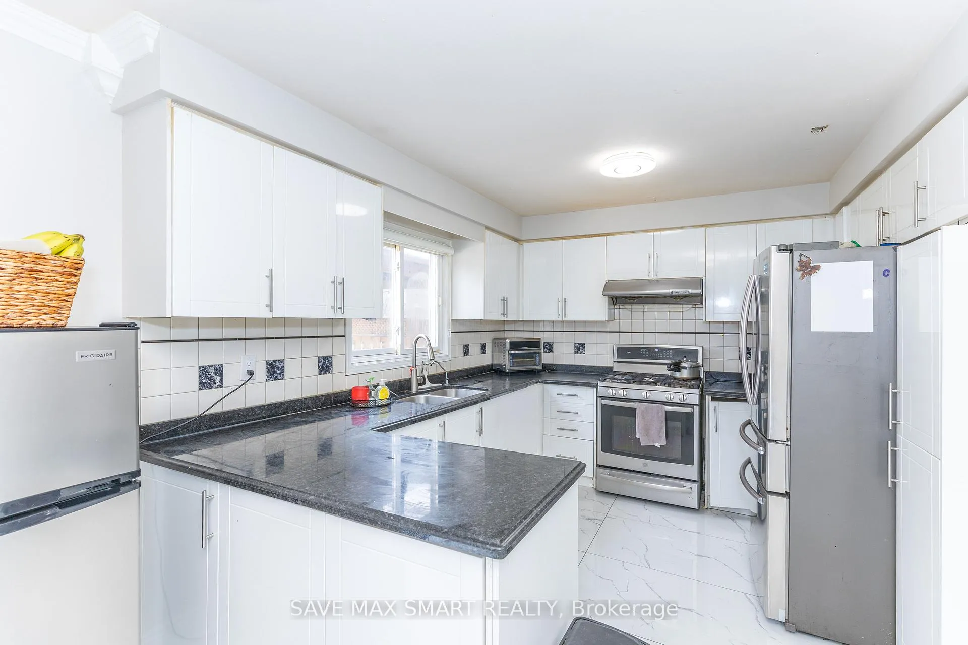 Photo 20 of 46 Canarvan Court, Brampton, Fletcher's Creek South — HOMEH