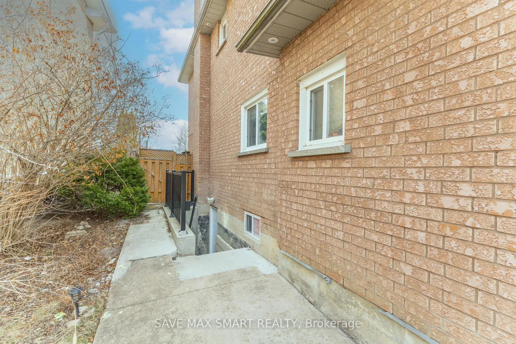 Photo 49 of 46 Canarvan Court, Brampton, Fletcher's Creek South — HOMEH