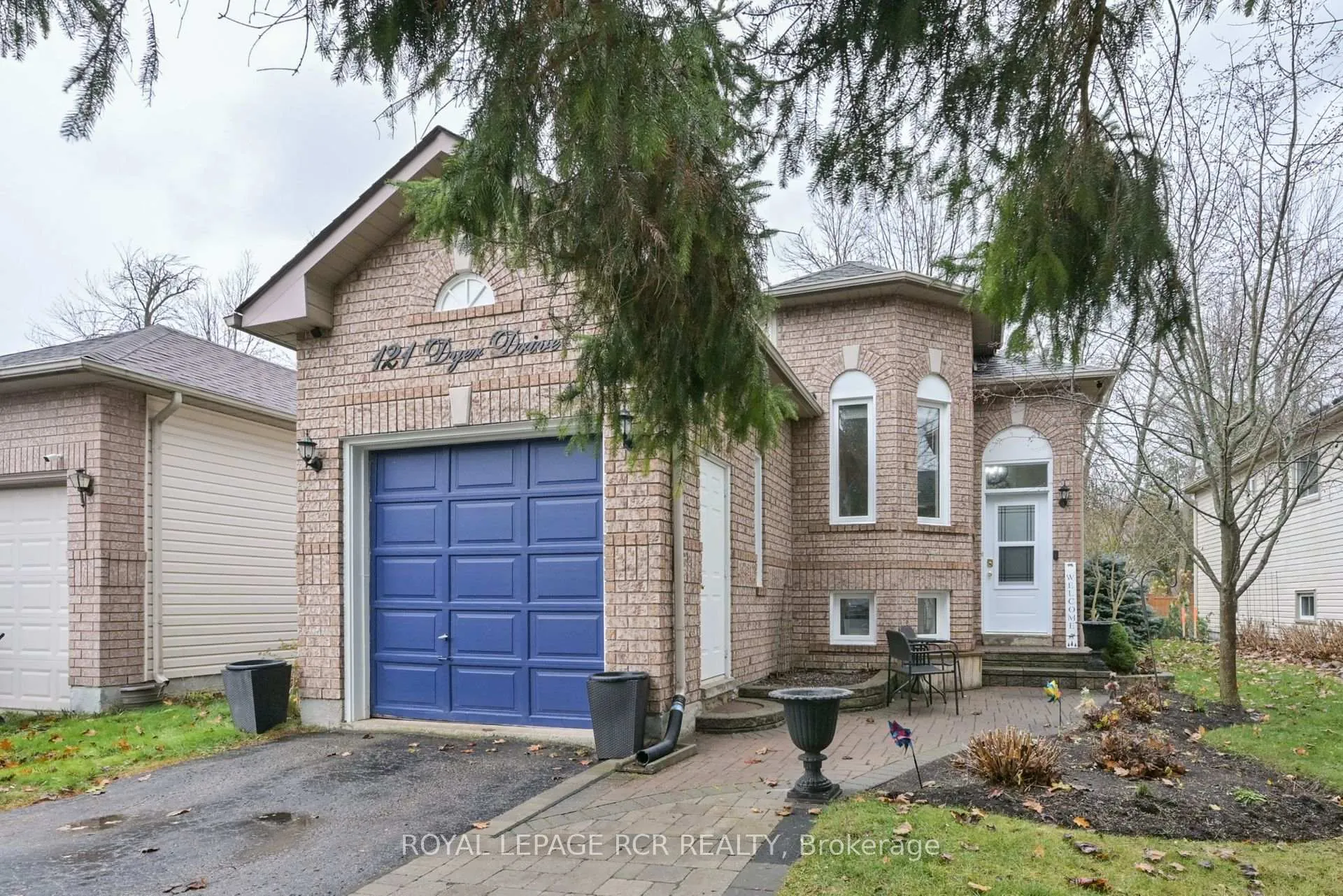 Front of 121 Dyer Drive