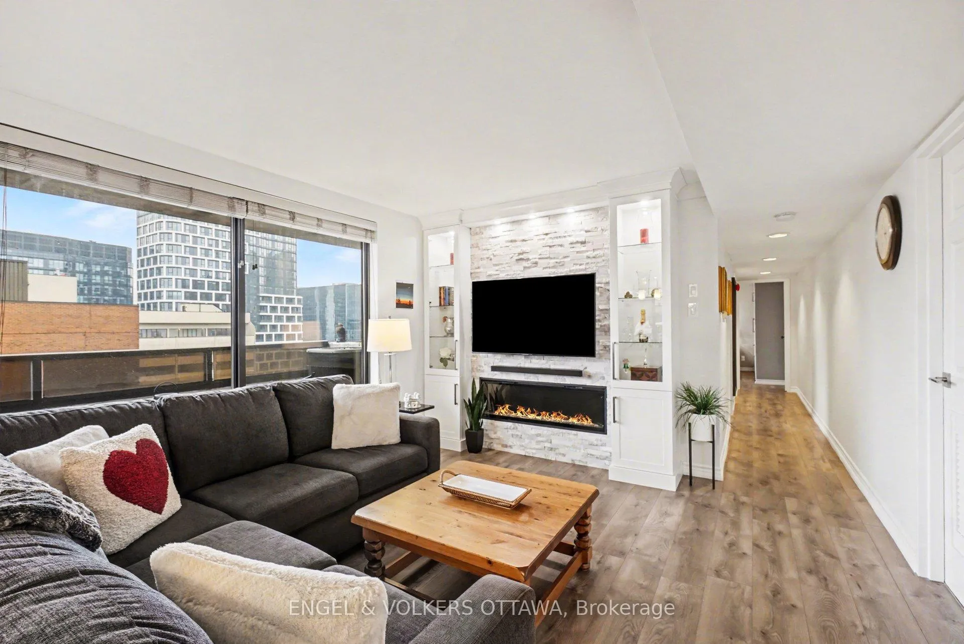 Photo 5 of Unit 2209, 470 Laurier Avenue W, Ottawa, Ottawa Centre — HOMEH