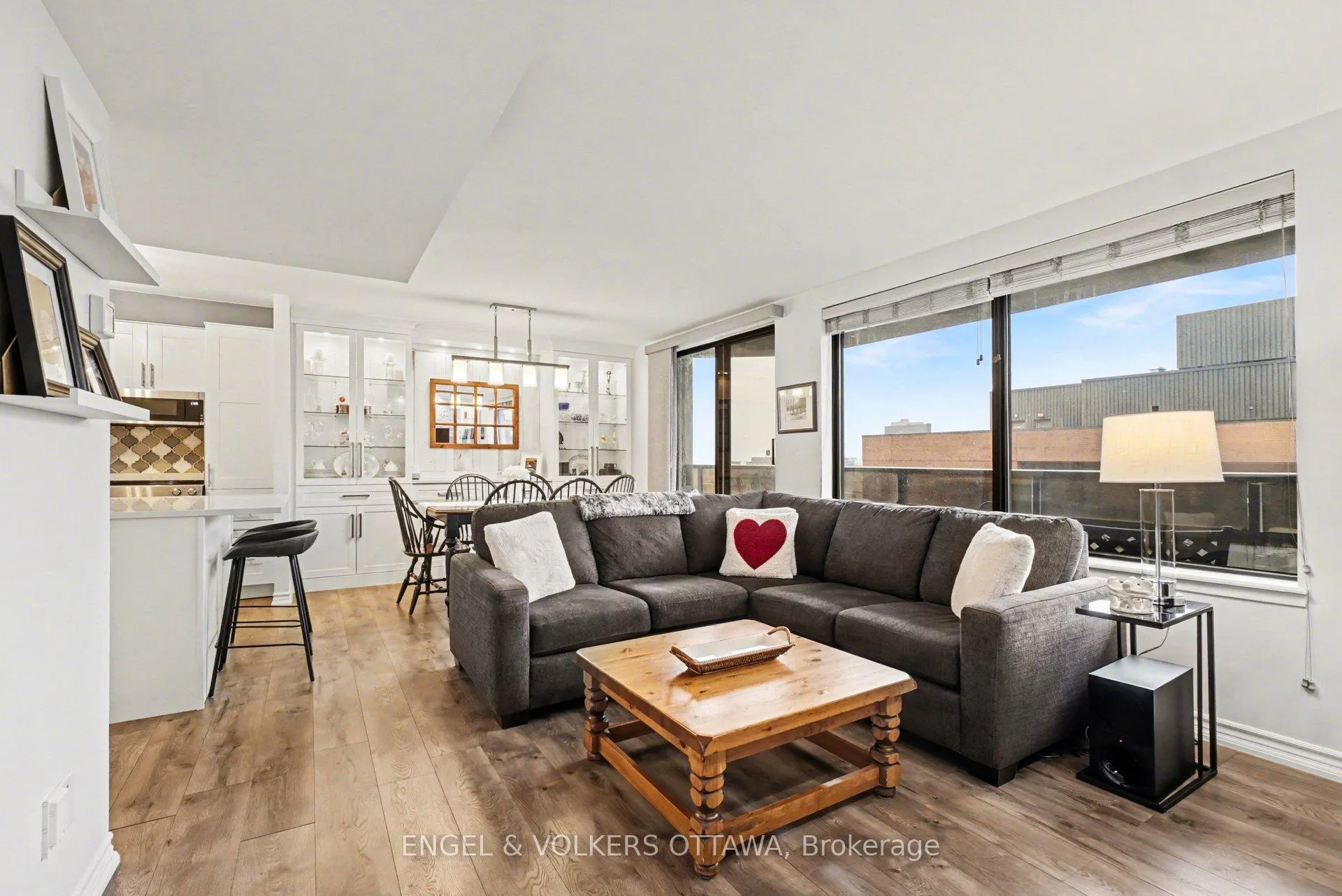 Photo 6 of Unit 2209, 470 Laurier Avenue W, Ottawa, Ottawa Centre — HOMEH