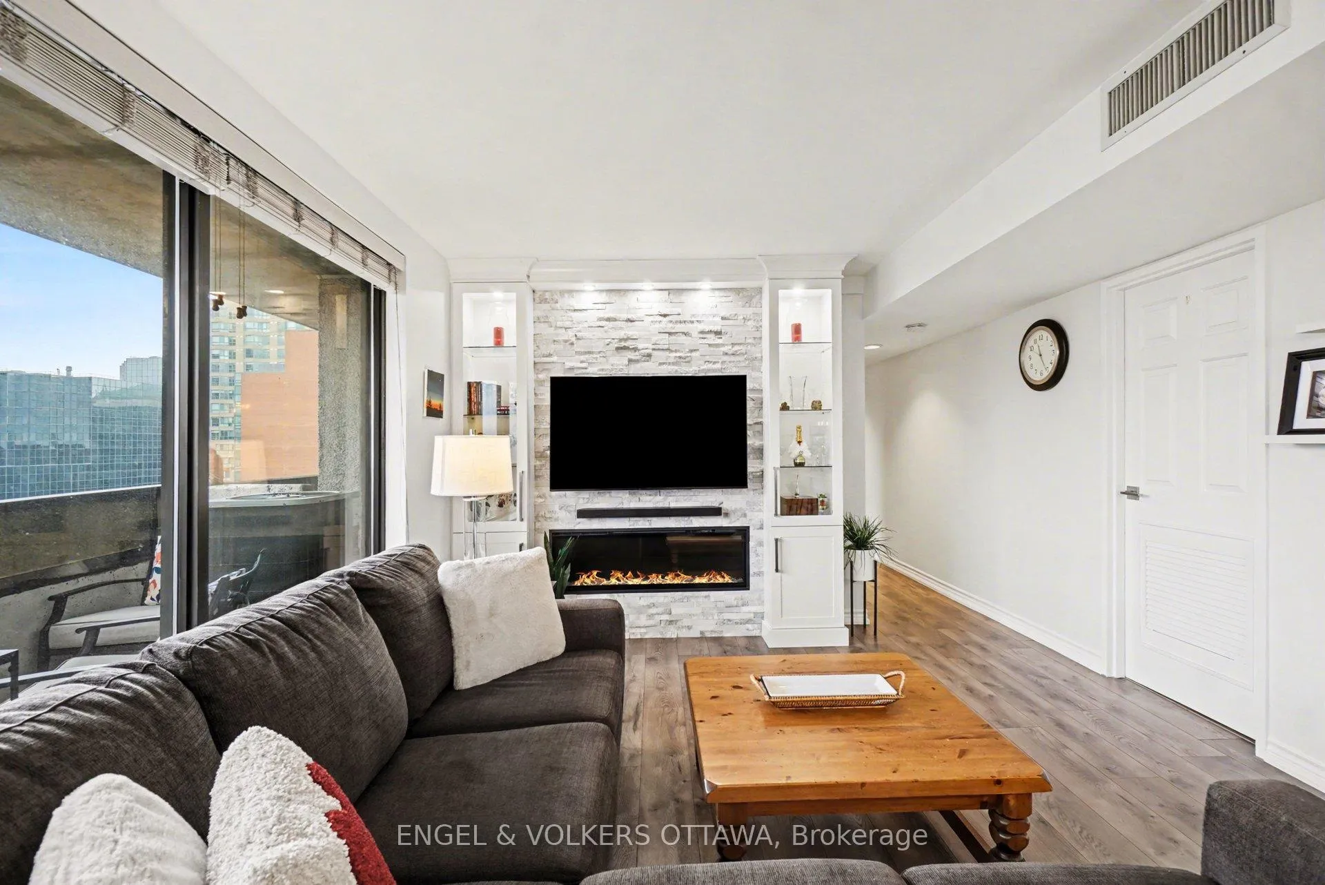 Photo 7 of Unit 2209, 470 Laurier Avenue W, Ottawa, Ottawa Centre — HOMEH