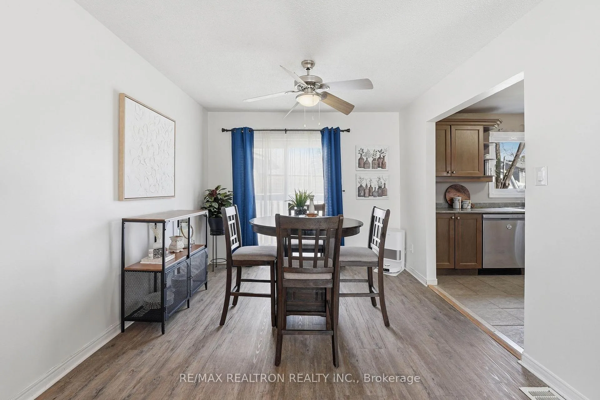 Photo 14 of 184 Silas Boulevard, Georgina, Keswick North — HOMEH