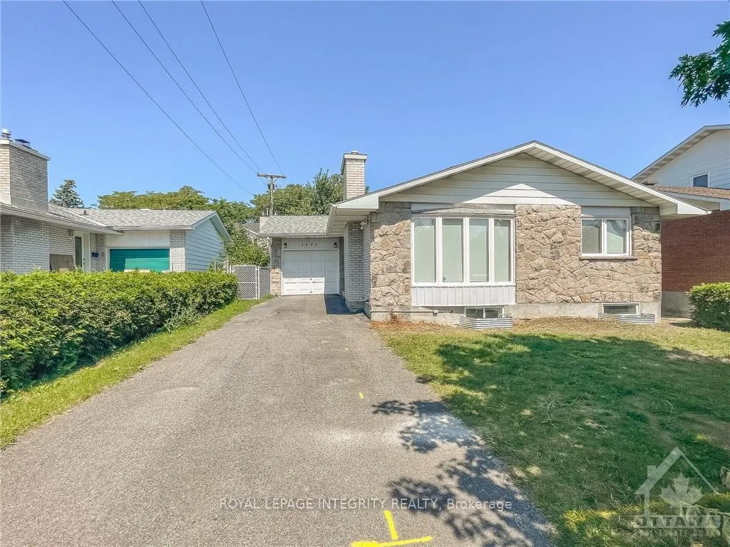 Photo 1 of Unit A, 2636 Hickson Crescent, Ottawa, Redwood Park — HOMEH