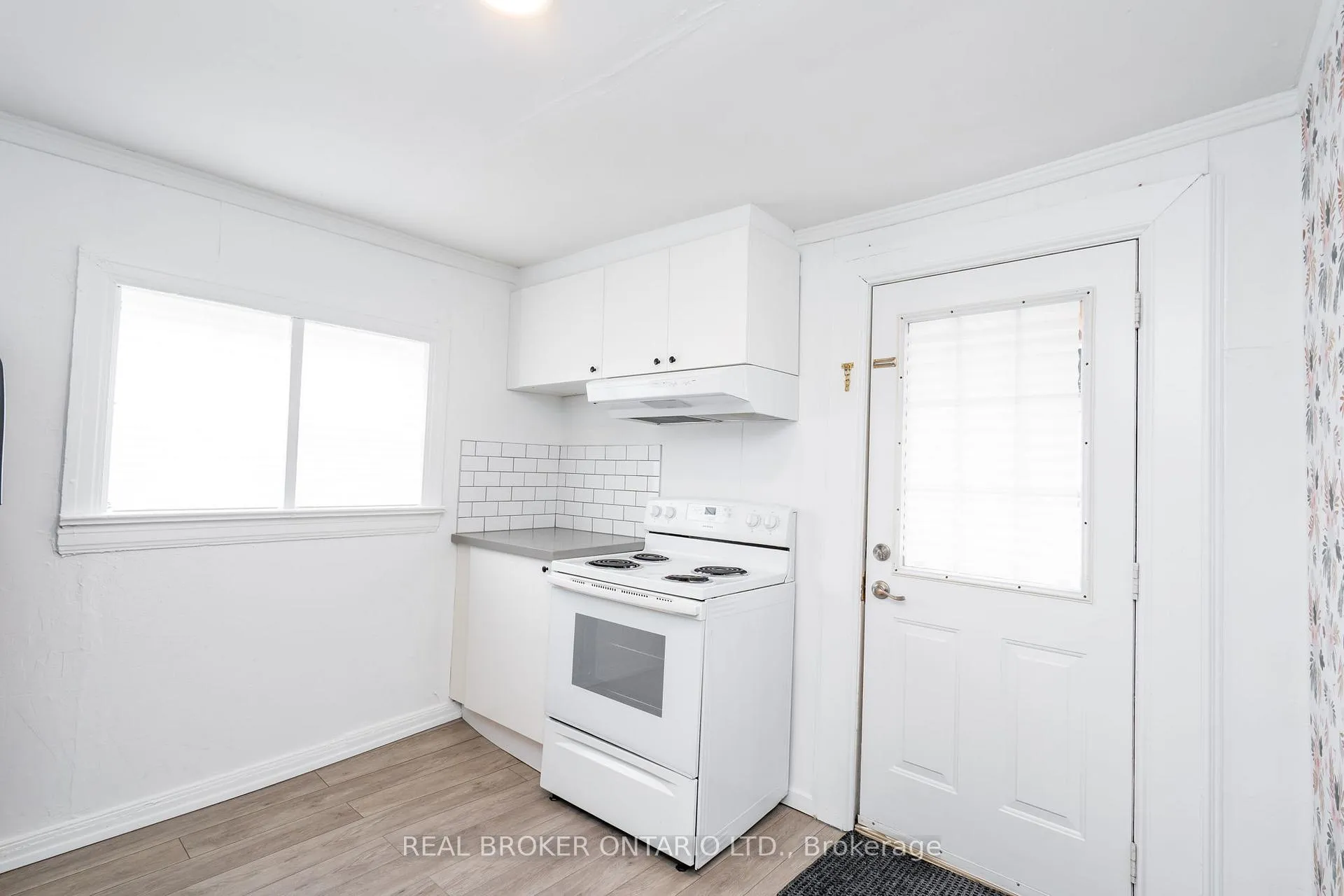 Photo 22 of 38 Bruce Street, Oshawa, Central — HOMEH