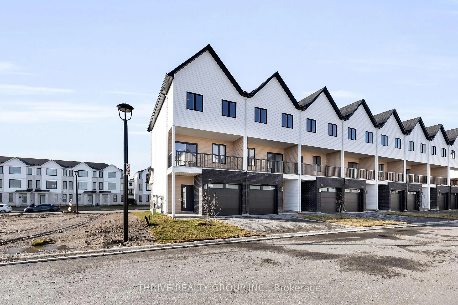 Photo 30 of Unit 68, 1595 Capri Crescent, London, North S — HOMEH