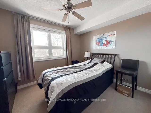 Photo 5 of Unit 322, 1 Jacksway Crescent, London, North G — HOMEH