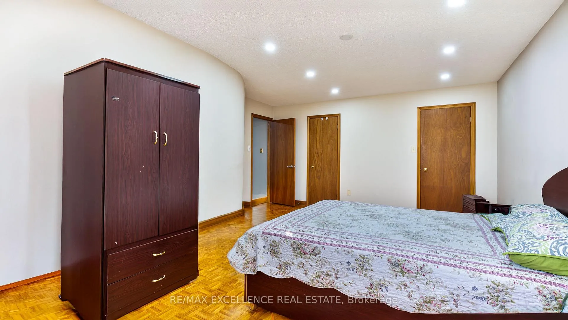 Photo 13 of 280 Hansen Road N, Brampton, Madoc — HOMEH