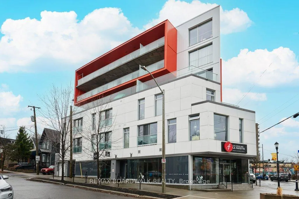 Front of Unit 402, 1000 Wellington St Street W