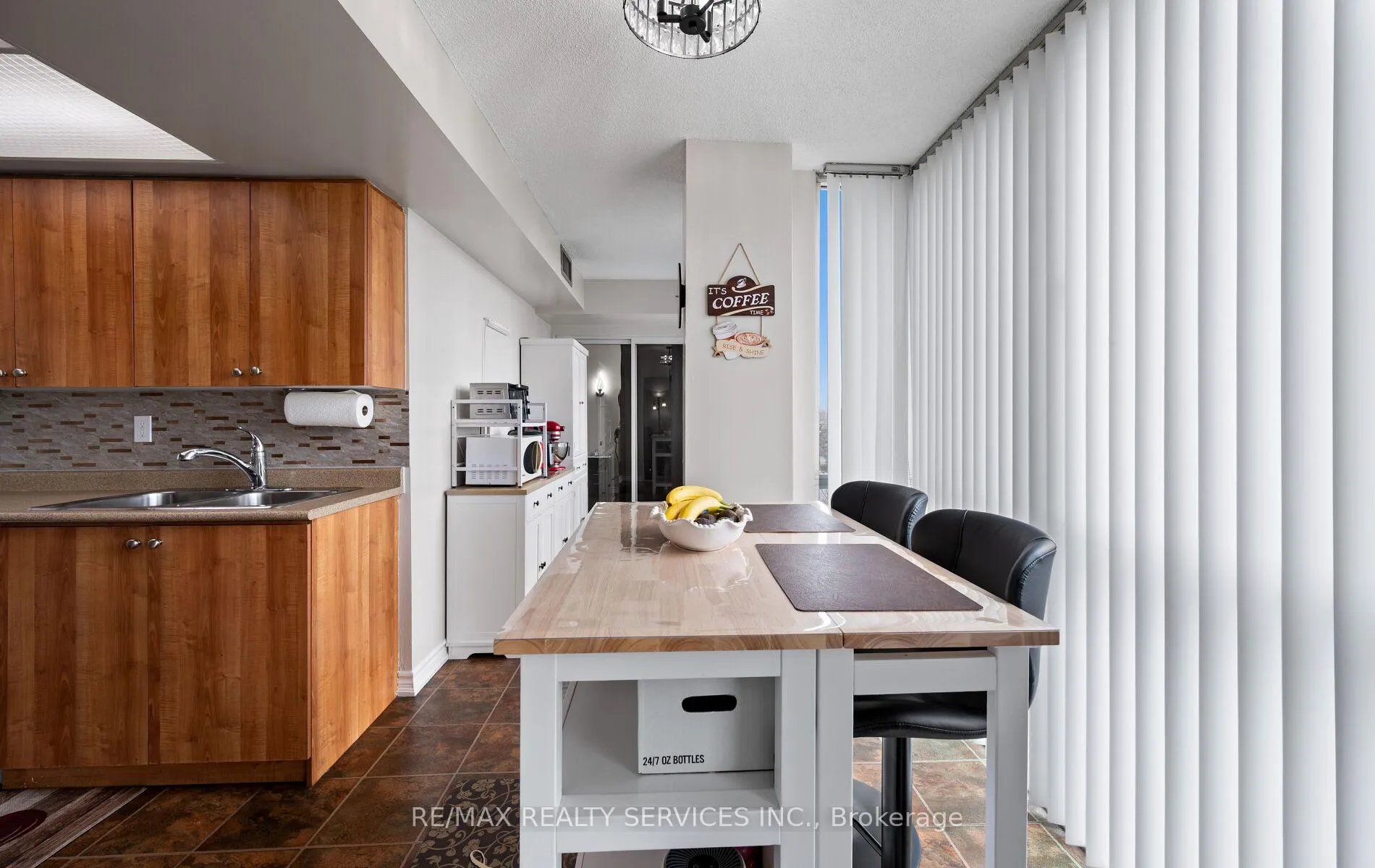 Photo 21 of Unit 506, 21 Markbrook Lane, Etobicoke, Mount Olive-Silverstone-Jamestown — HOMEH