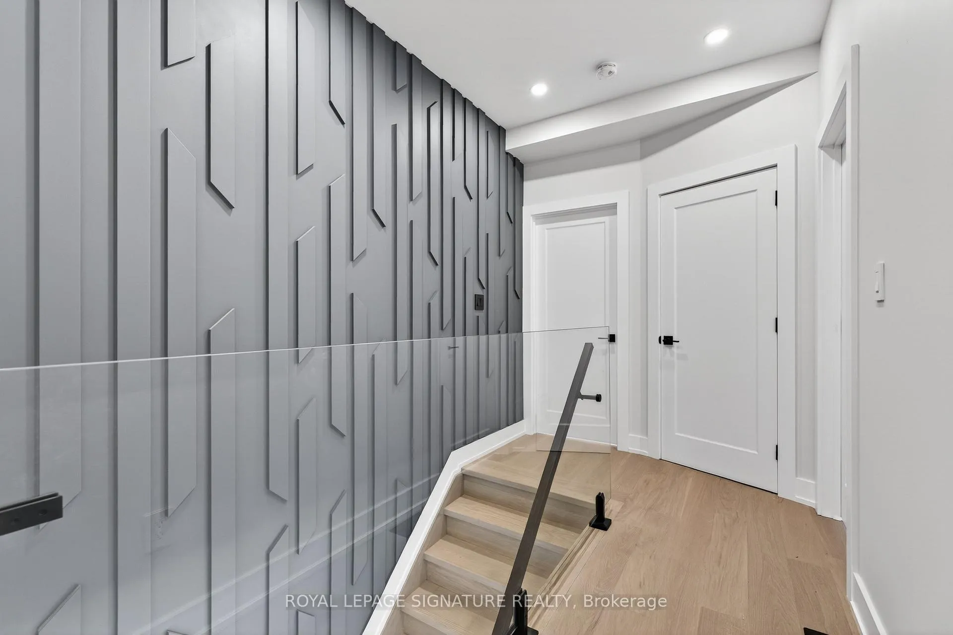 Photo 20 of 87 Wiley Avenue, Toronto, Danforth Village-East York — HOMEH