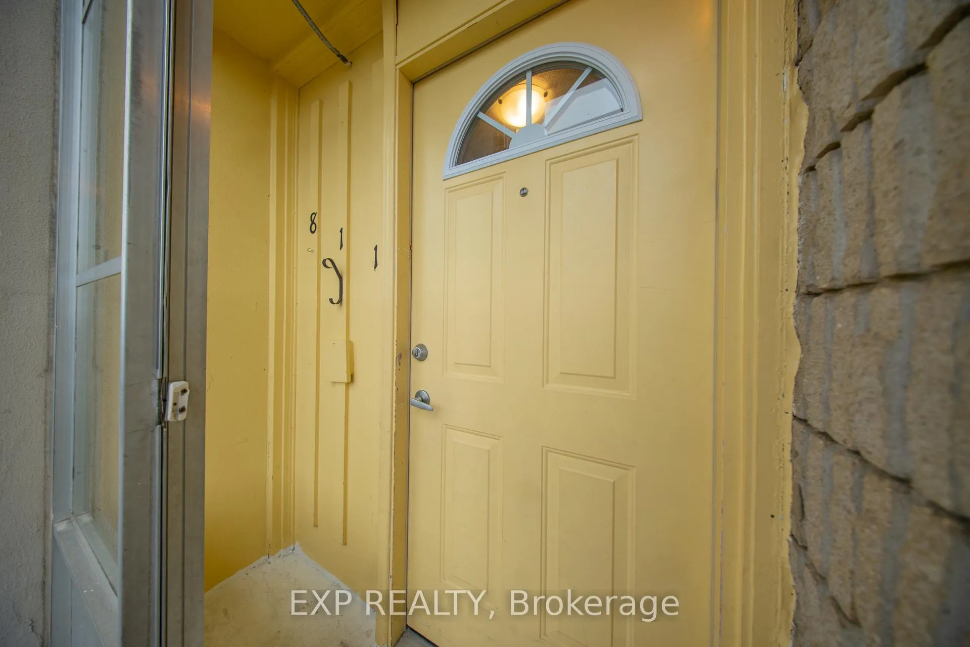 Photo 10 of Unit 811, 350 Quigley Road, Hamilton, Vincent — HOMEH