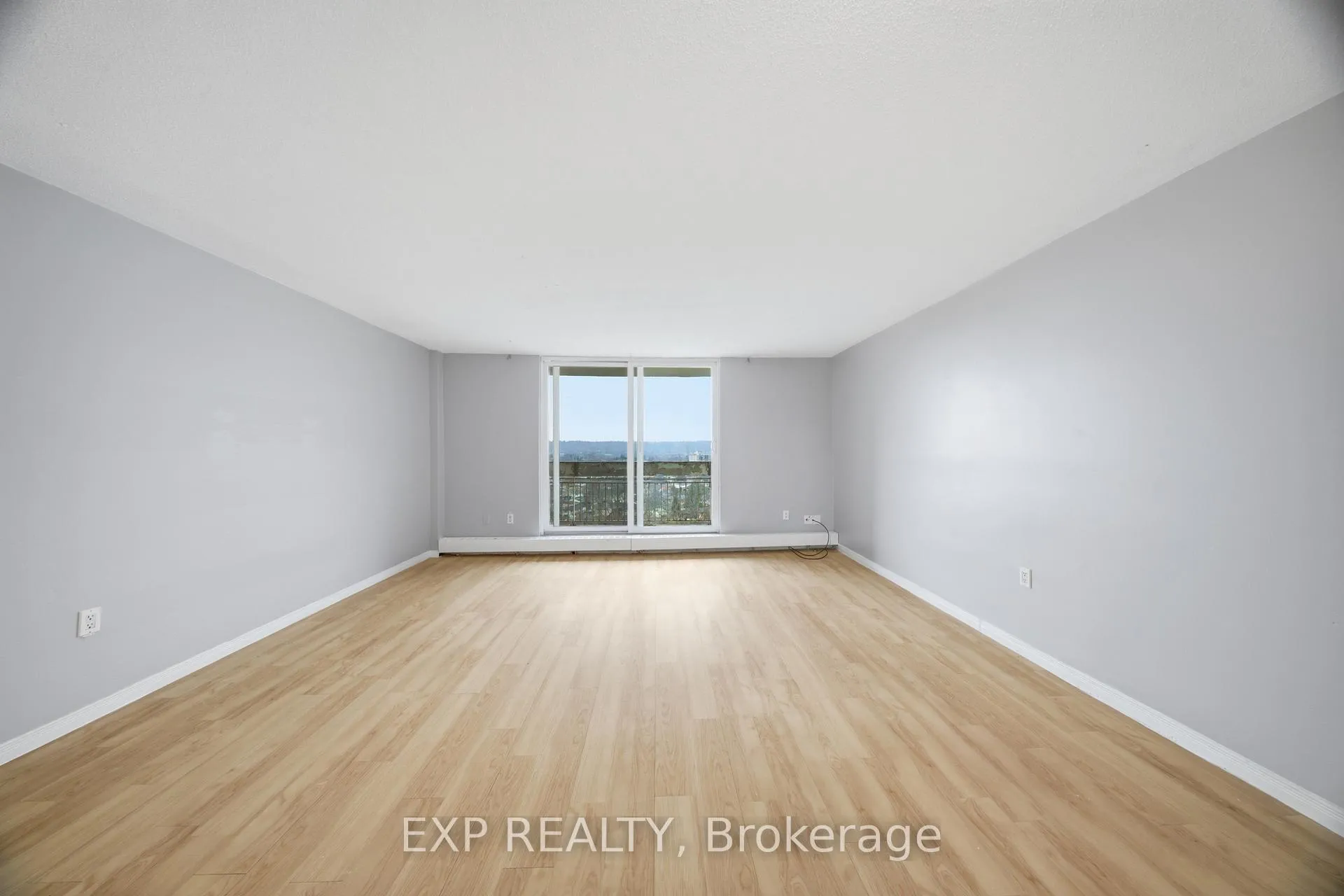 Photo 19 of Unit 811, 350 Quigley Road, Hamilton, Vincent — HOMEH