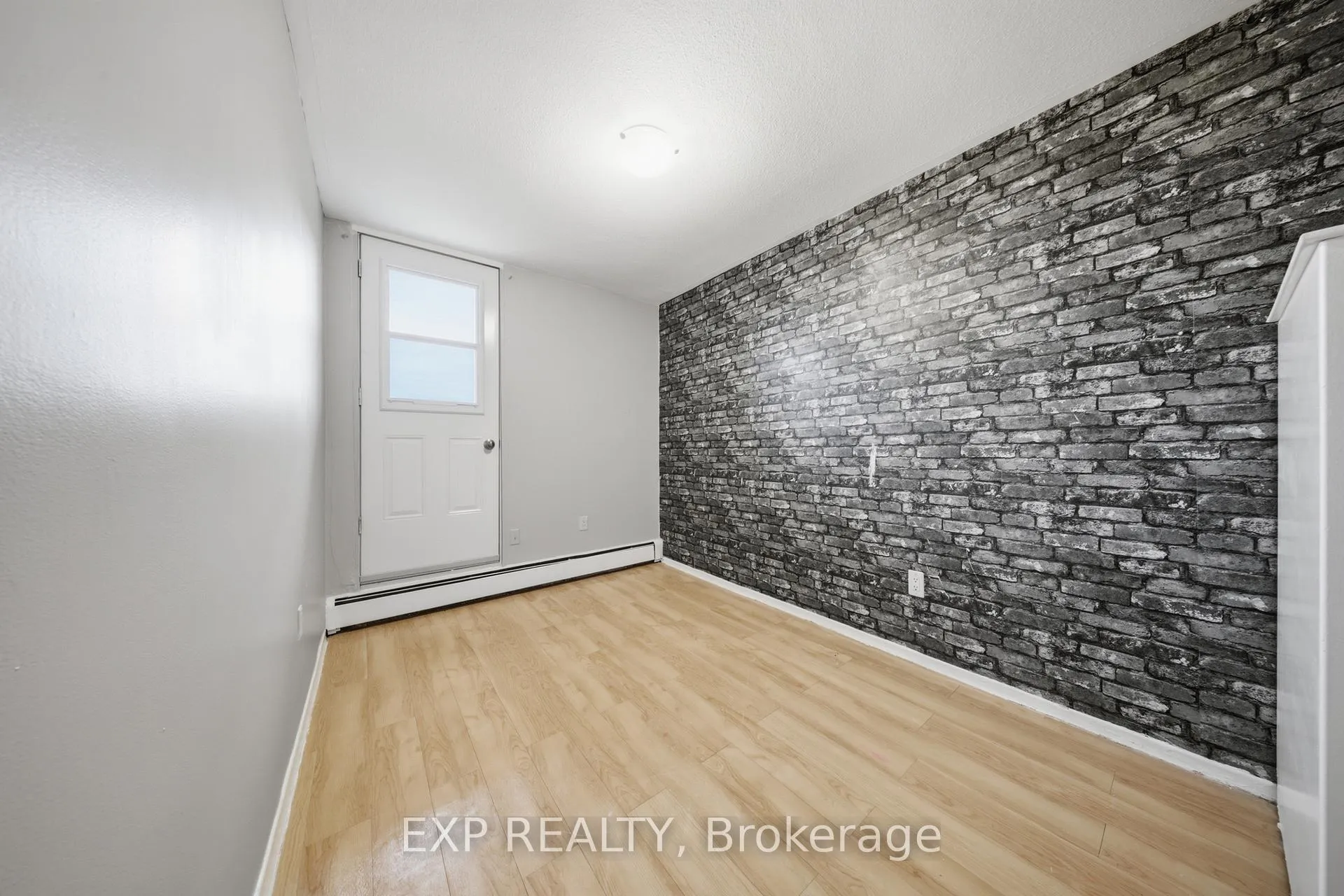 Photo 24 of Unit 811, 350 Quigley Road, Hamilton, Vincent — HOMEH
