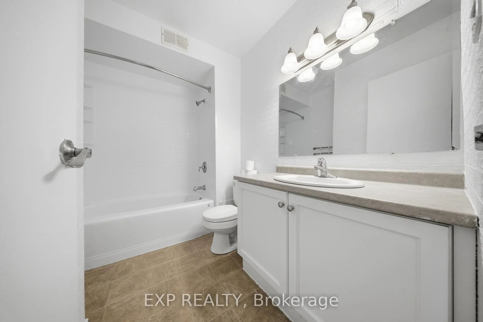 Photo 25 of Unit 811, 350 Quigley Road, Hamilton, Vincent — HOMEH