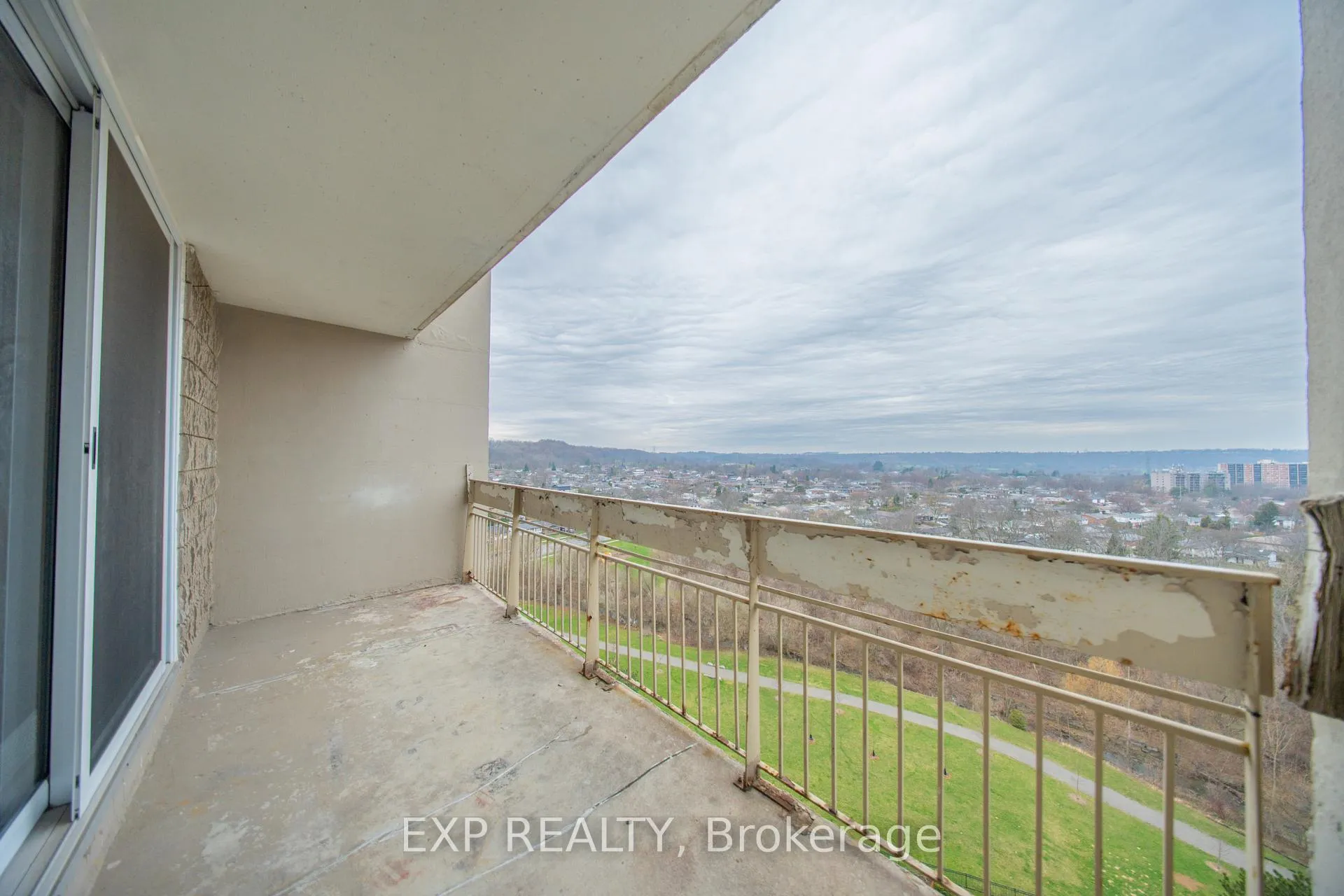 Photo 27 of Unit 811, 350 Quigley Road, Hamilton, Vincent — HOMEH