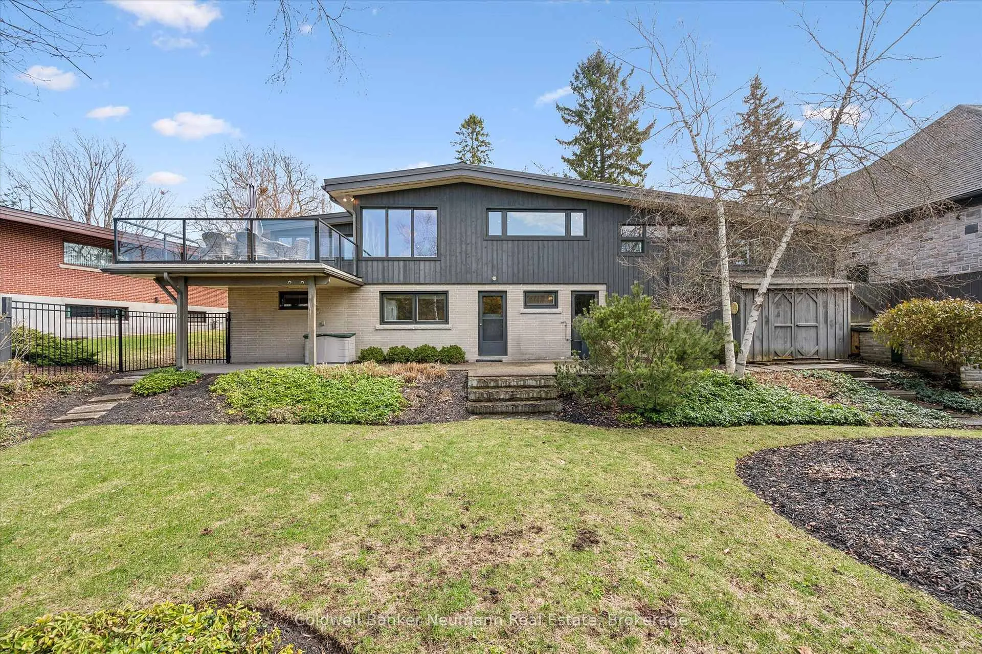 Photo 35 of 20 Harcourt Drive, Guelph, Dovercliffe Park/Old University — HOMEH