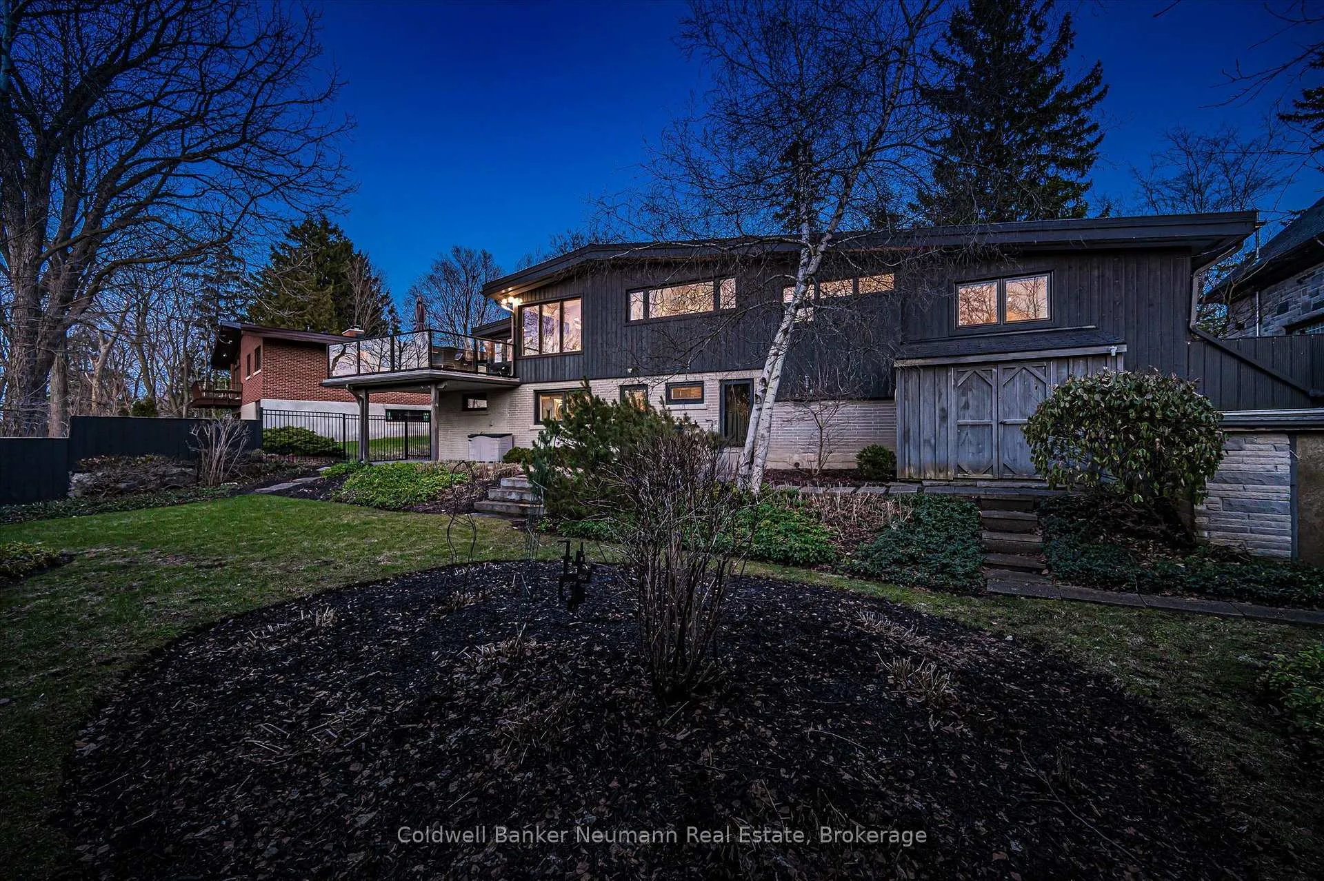 Photo 41 of 20 Harcourt Drive, Guelph, Dovercliffe Park/Old University — HOMEH