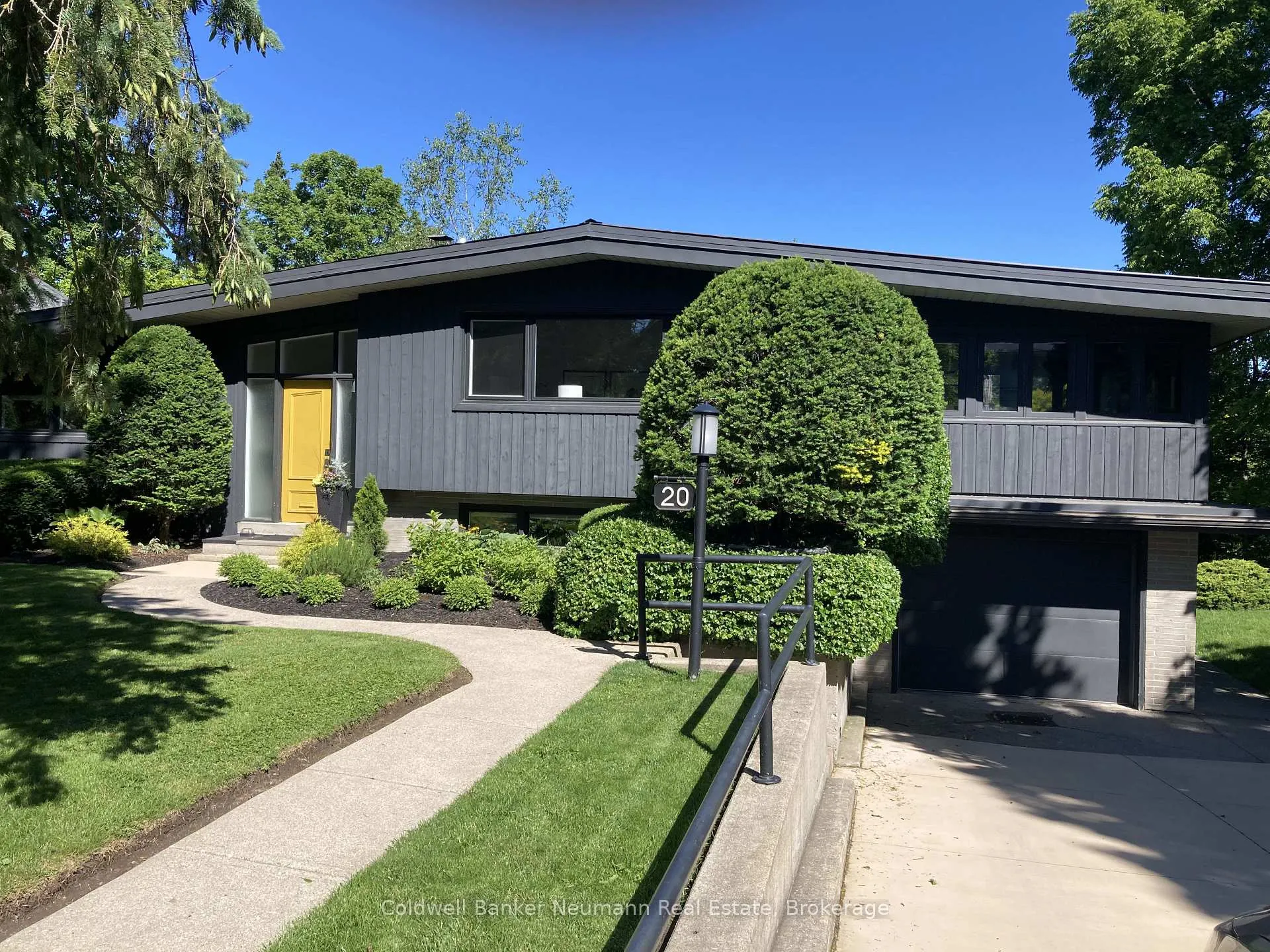 Photo 43 of 20 Harcourt Drive, Guelph, Dovercliffe Park/Old University — HOMEH