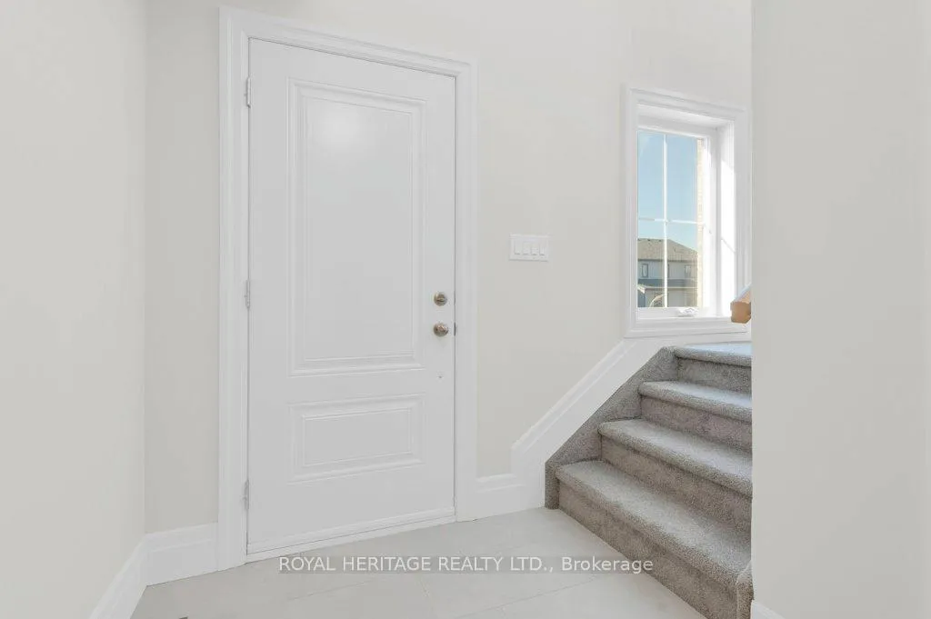 Photo 4 of 26 Campbell Crescent, Prince Edward County, Picton Ward — HOMEH