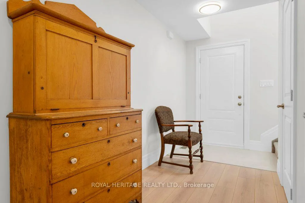 Photo 5 of 26 Campbell Crescent, Prince Edward County, Picton Ward — HOMEH