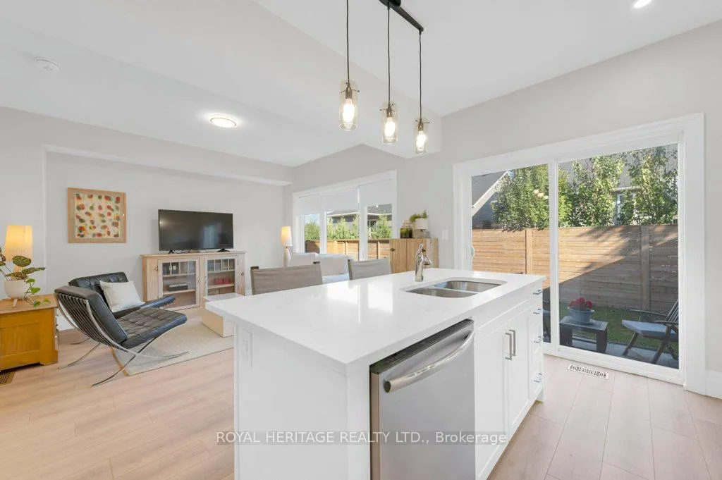 Photo 14 of 26 Campbell Crescent, Prince Edward County, Picton Ward — HOMEH