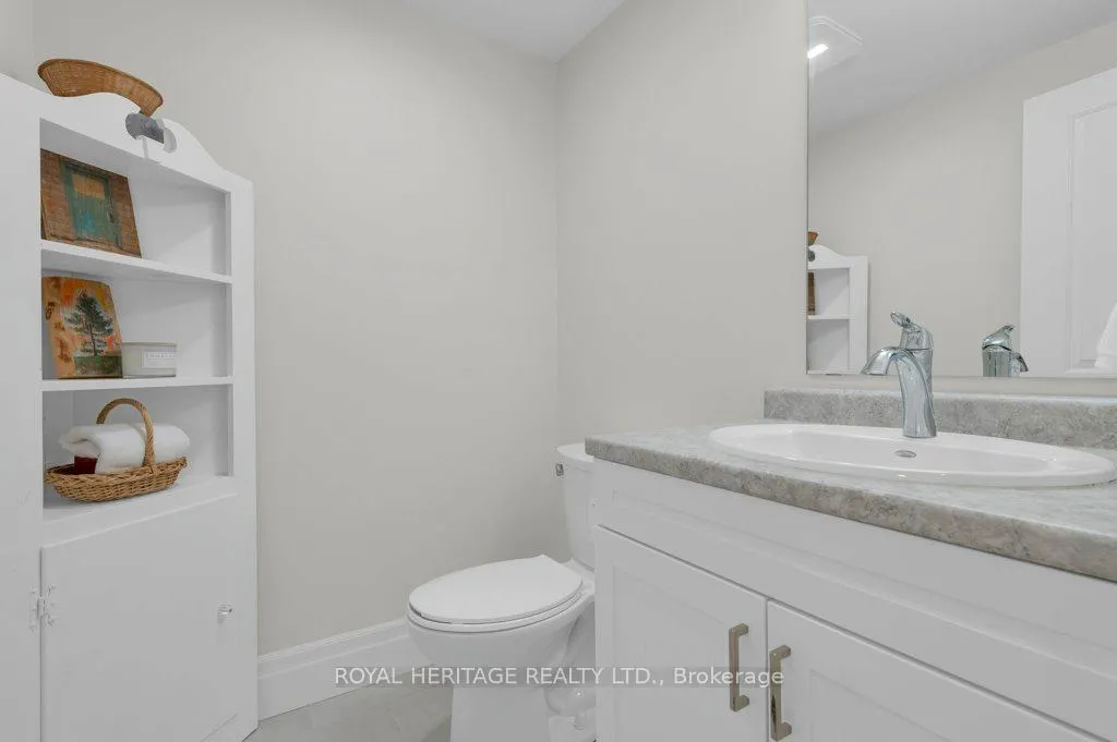 Photo 15 of 26 Campbell Crescent, Prince Edward County, Picton Ward — HOMEH