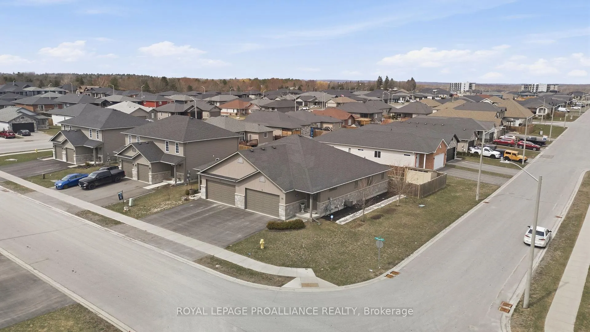 Photo 3 of 14 Cobblestone Street, Belleville, Belleville Ward — HOMEH