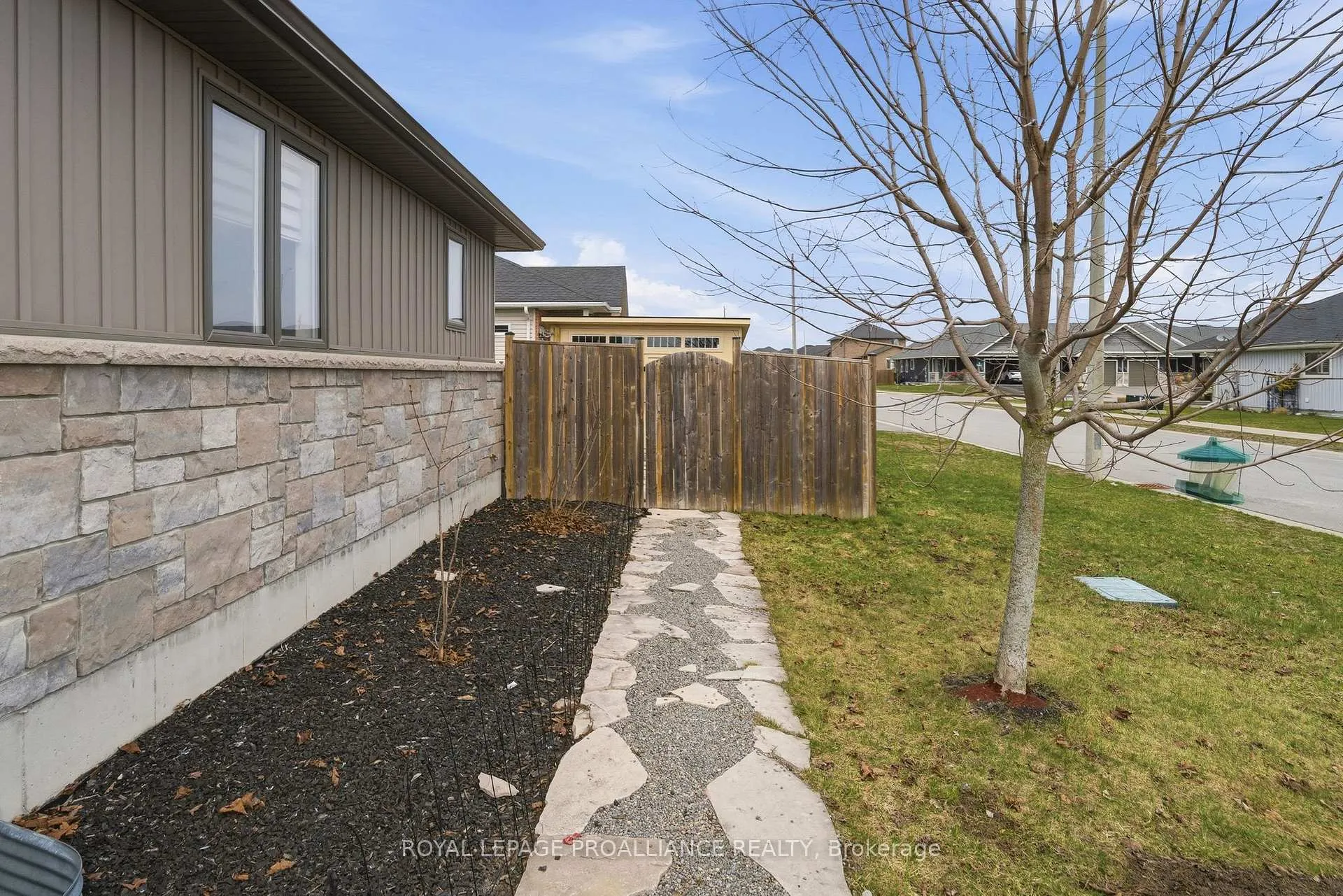 Photo 36 of 14 Cobblestone Street, Belleville, Belleville Ward — HOMEH