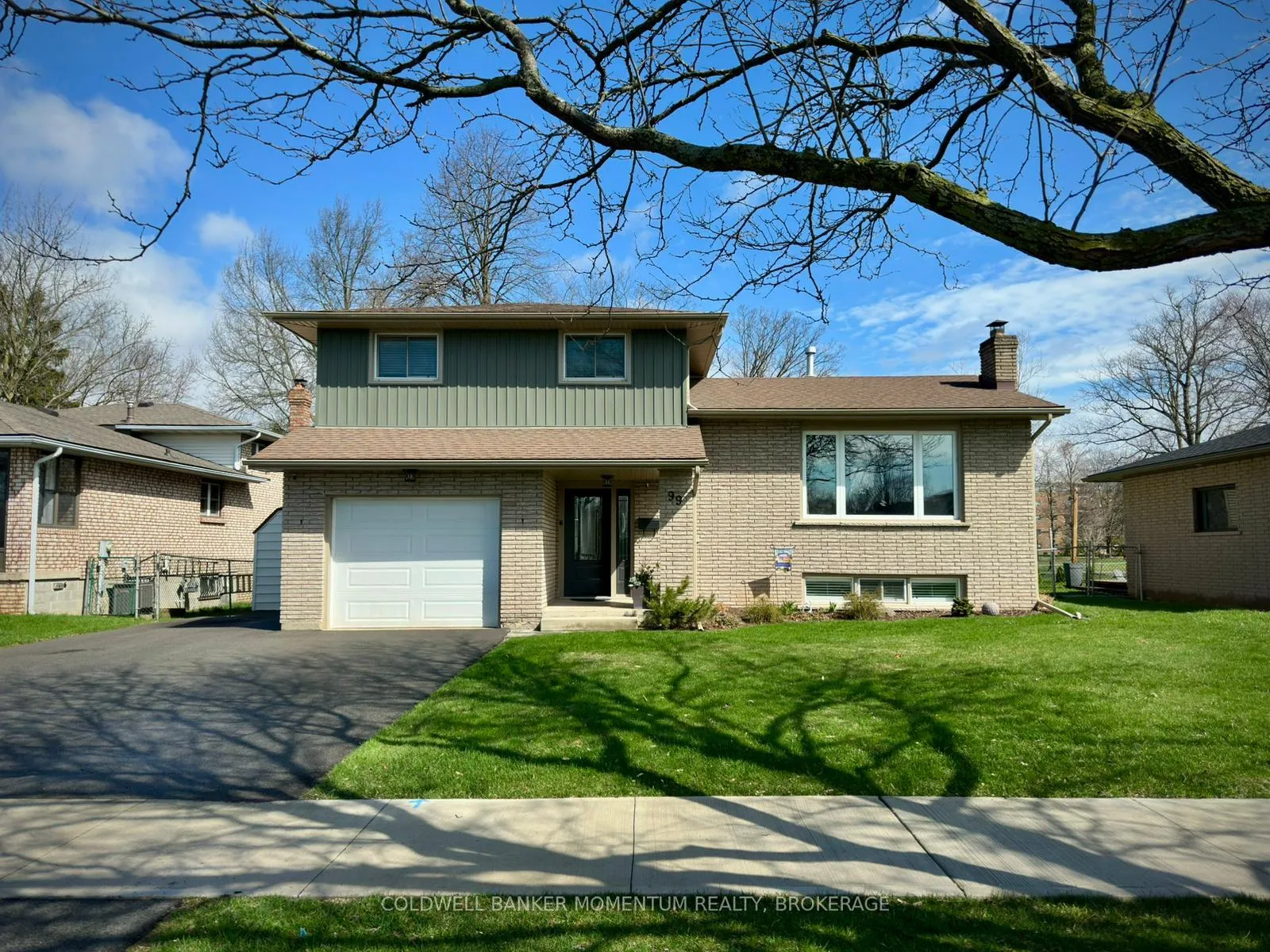 Photo 1 of 99 Erin Crescent, Welland, Prince Charles — HOMEH