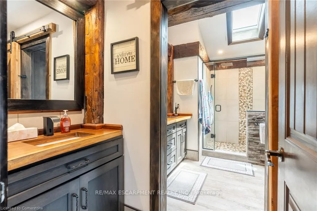 Photo 10 of 928 Brock Road, Hamilton, Rural Flamborough — HOMEH