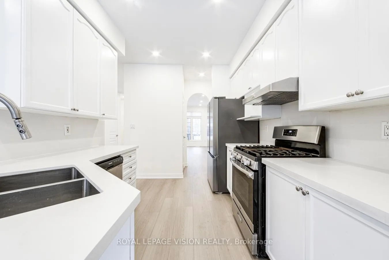 Photo 21 of 124 Alfred Paterson Drive, Markham, Greensborough — HOMEH