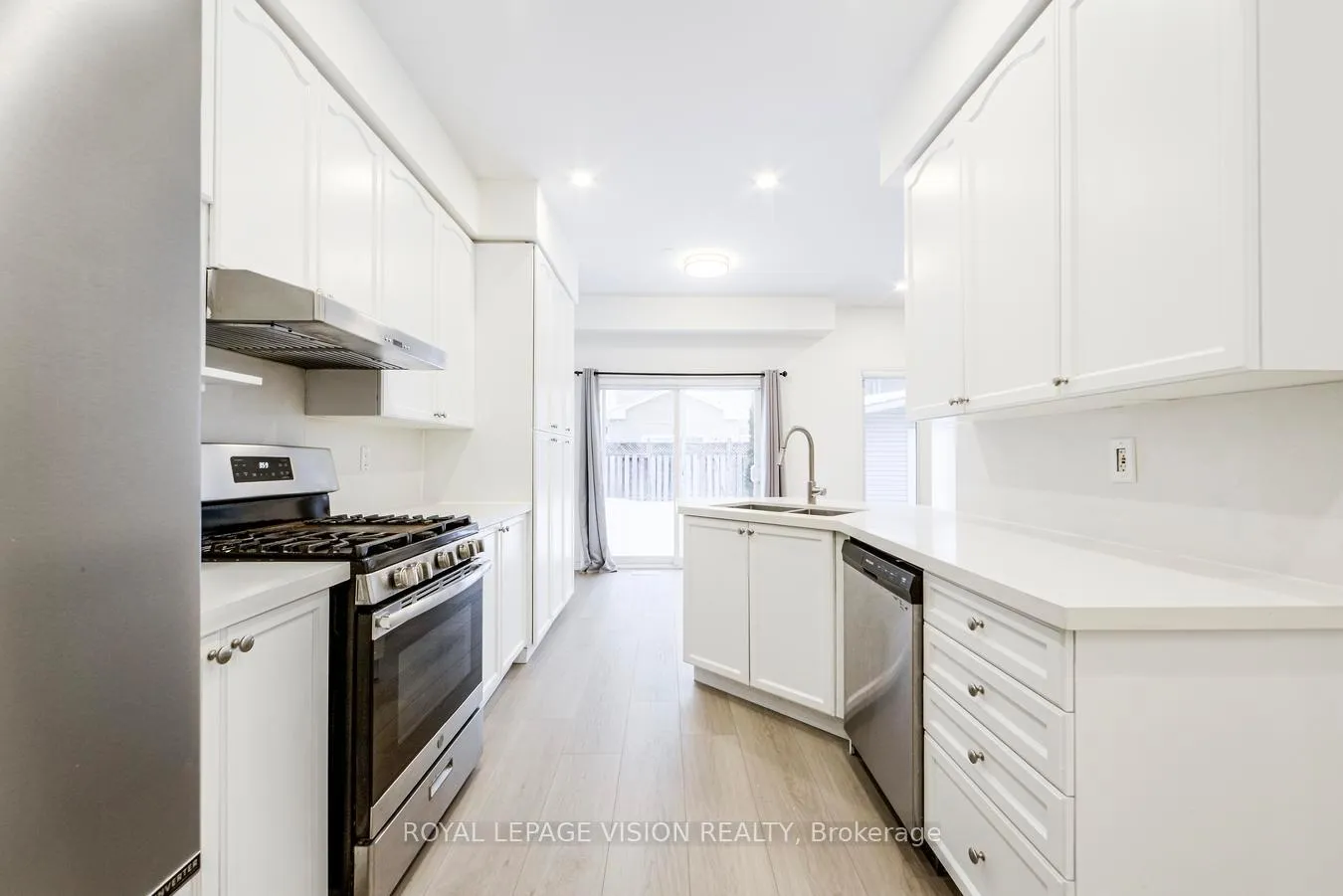 Photo 23 of 124 Alfred Paterson Drive, Markham, Greensborough — HOMEH