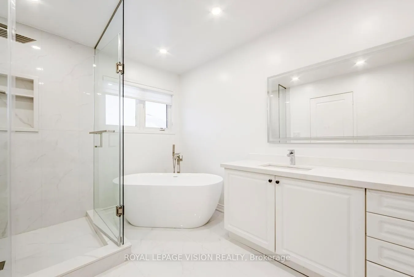 Photo 31 of 124 Alfred Paterson Drive, Markham, Greensborough — HOMEH
