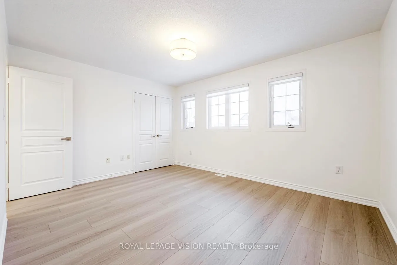 Photo 37 of 124 Alfred Paterson Drive, Markham, Greensborough — HOMEH