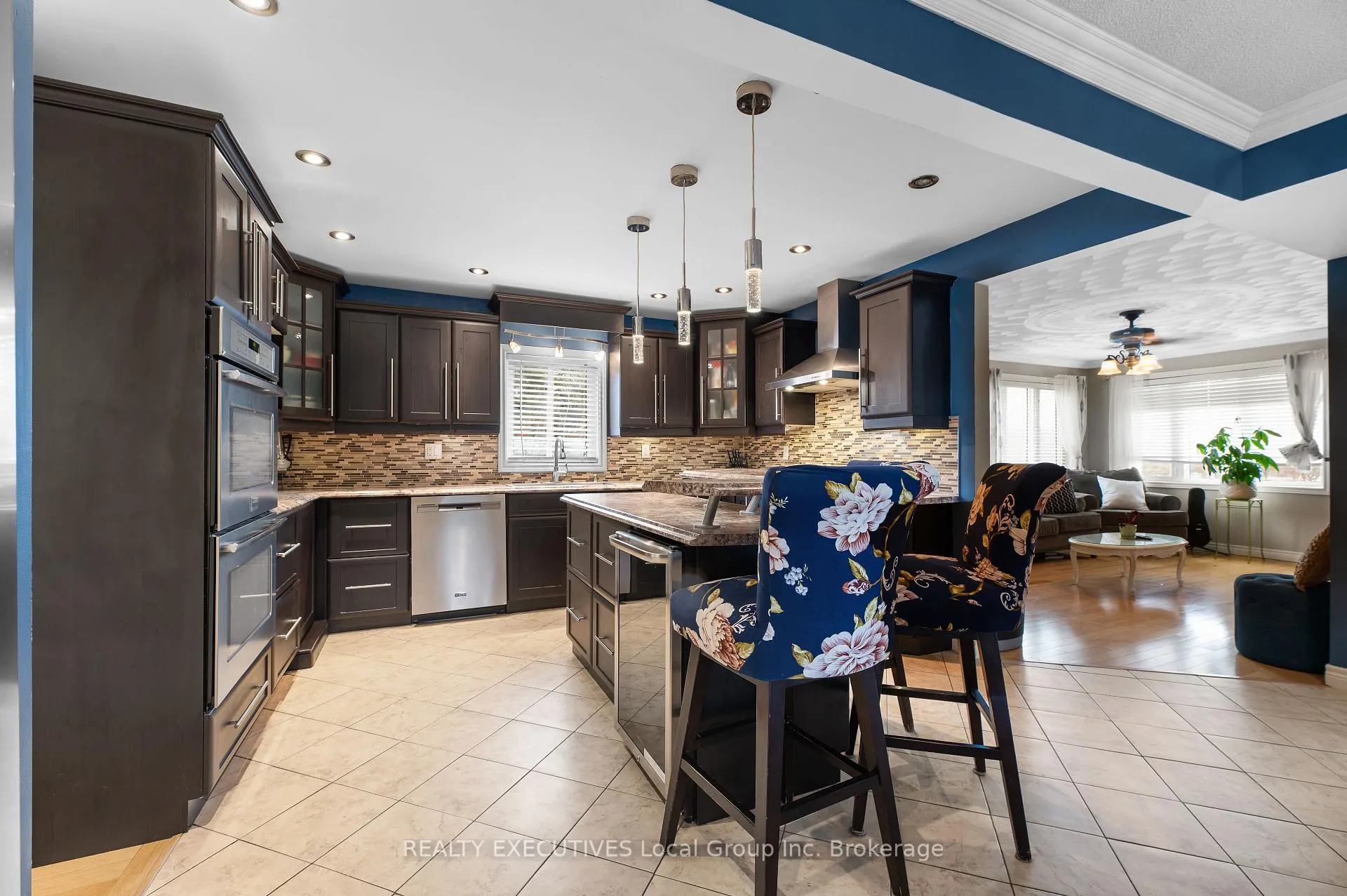 Photo 5 of 962 Lakeshore Drive, North Bay, Ferris — HOMEH