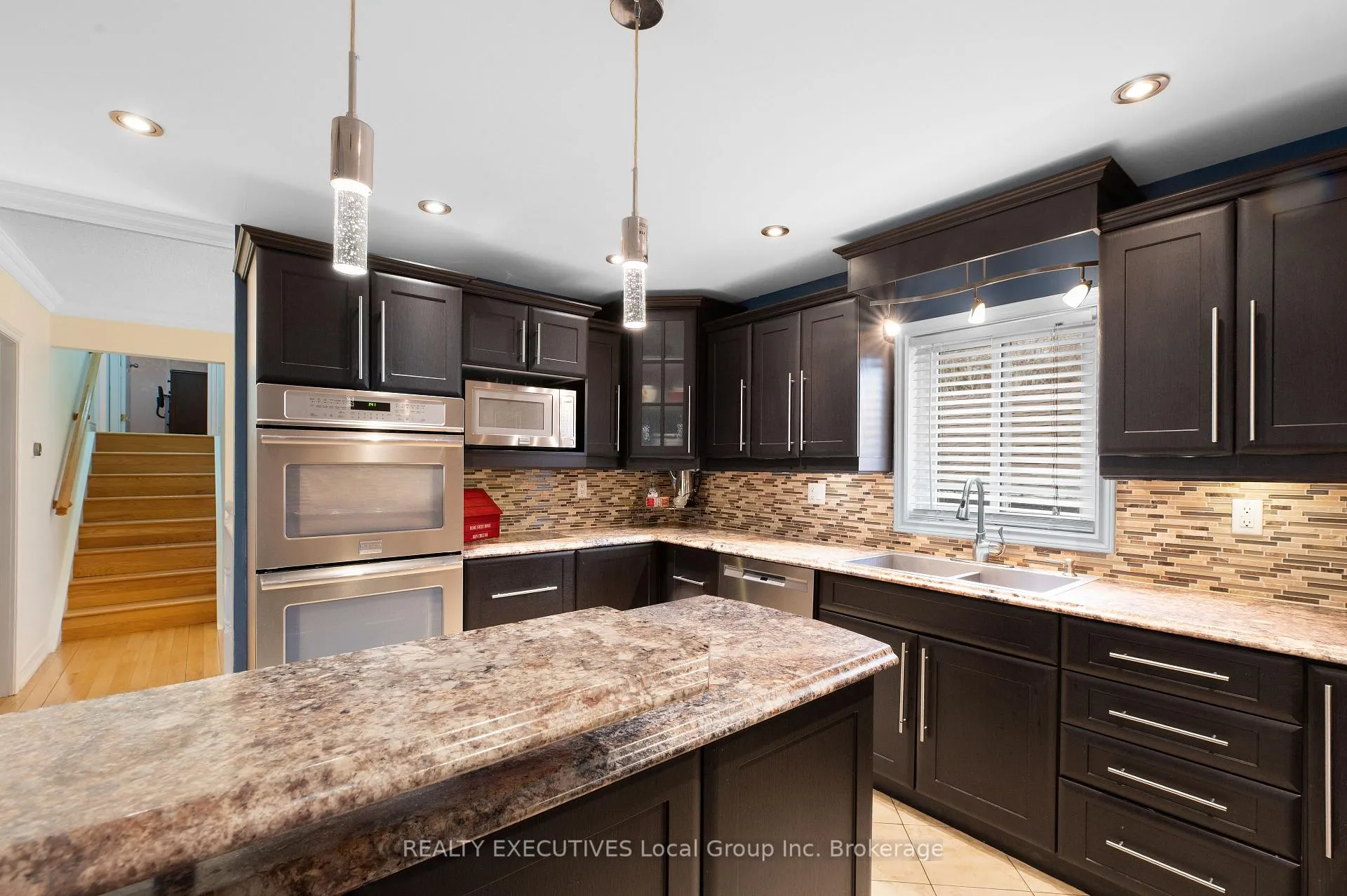 Photo 7 of 962 Lakeshore Drive, North Bay, Ferris — HOMEH