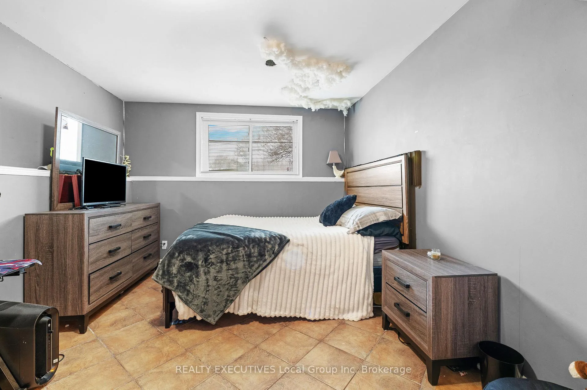 Photo 29 of 962 Lakeshore Drive, North Bay, Ferris — HOMEH