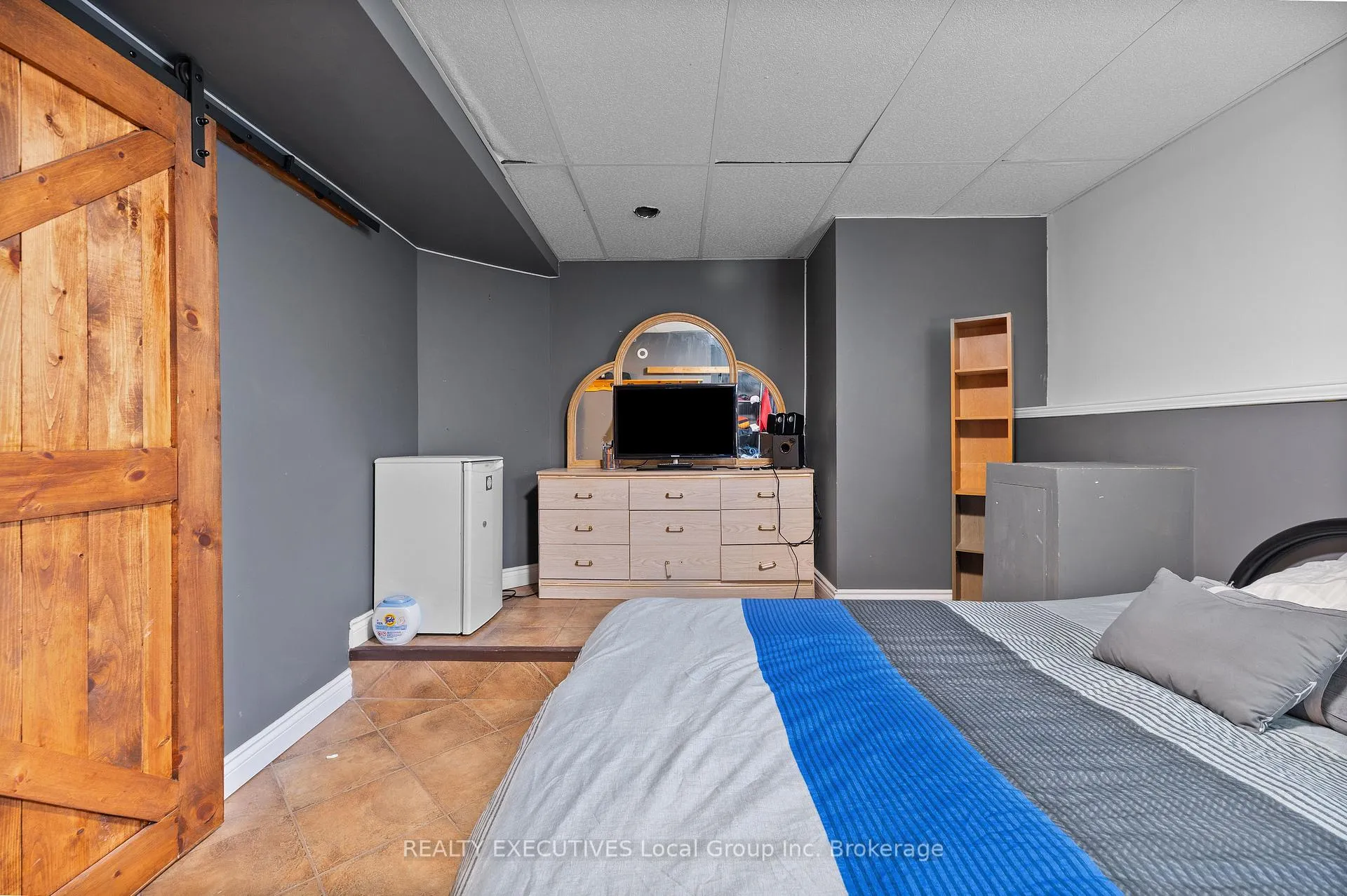 Photo 33 of 962 Lakeshore Drive, North Bay, Ferris — HOMEH