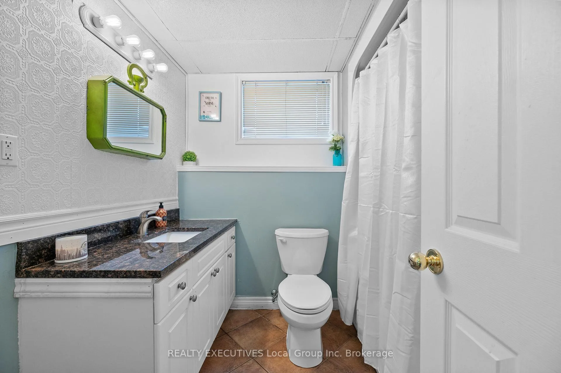 Photo 35 of 962 Lakeshore Drive, North Bay, Ferris — HOMEH