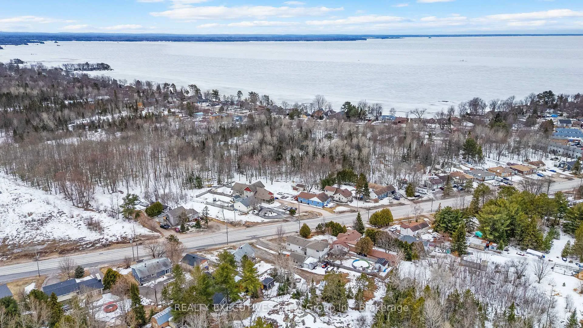 Photo 47 of 962 Lakeshore Drive, North Bay, Ferris — HOMEH