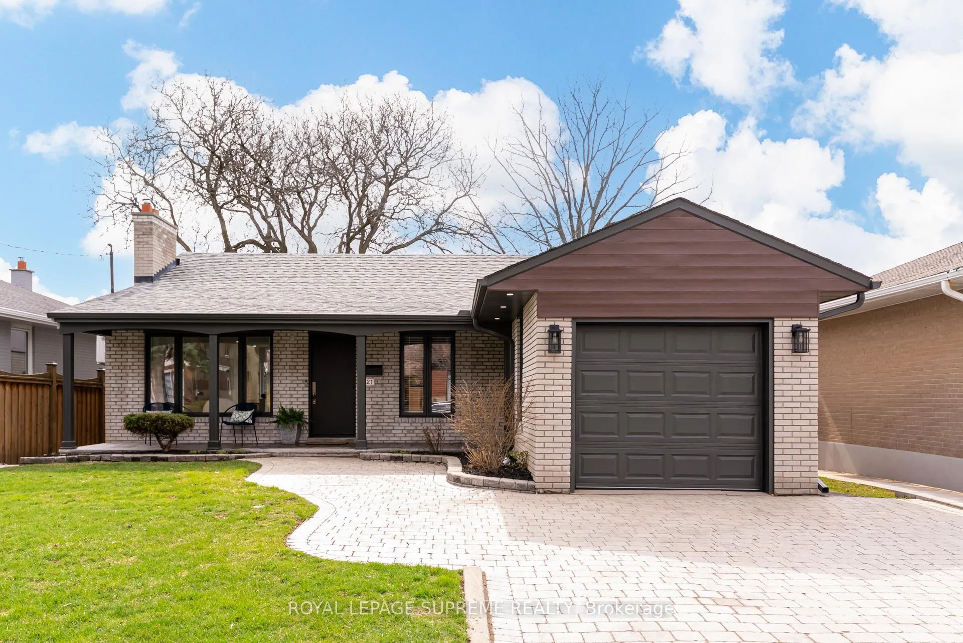 Photo 1 of 21 Spencely Court, Etobicoke, Willowridge-Martingrove-Richview — HOMEH