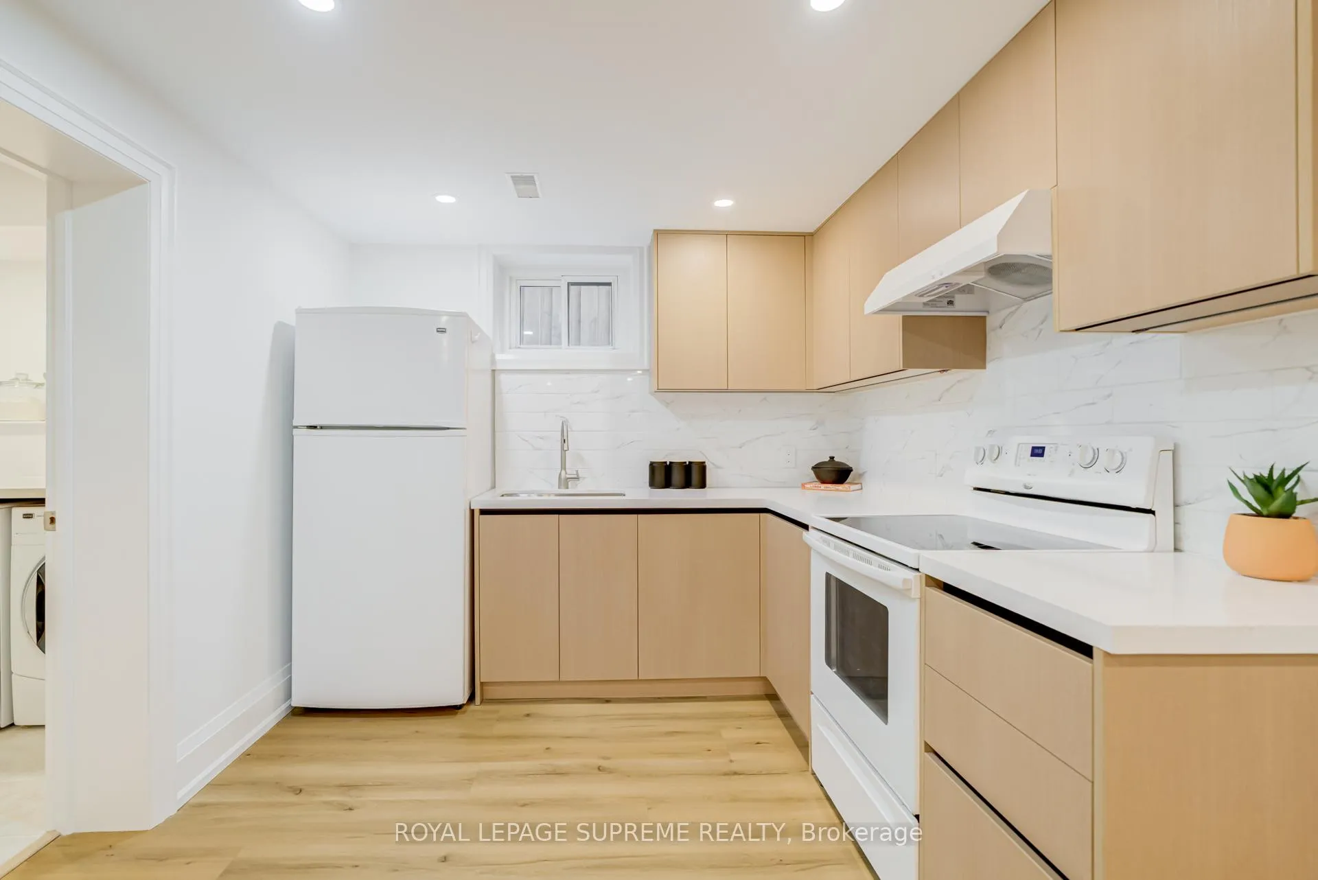 Photo 29 of 21 Spencely Court, Etobicoke, Willowridge-Martingrove-Richview — HOMEH